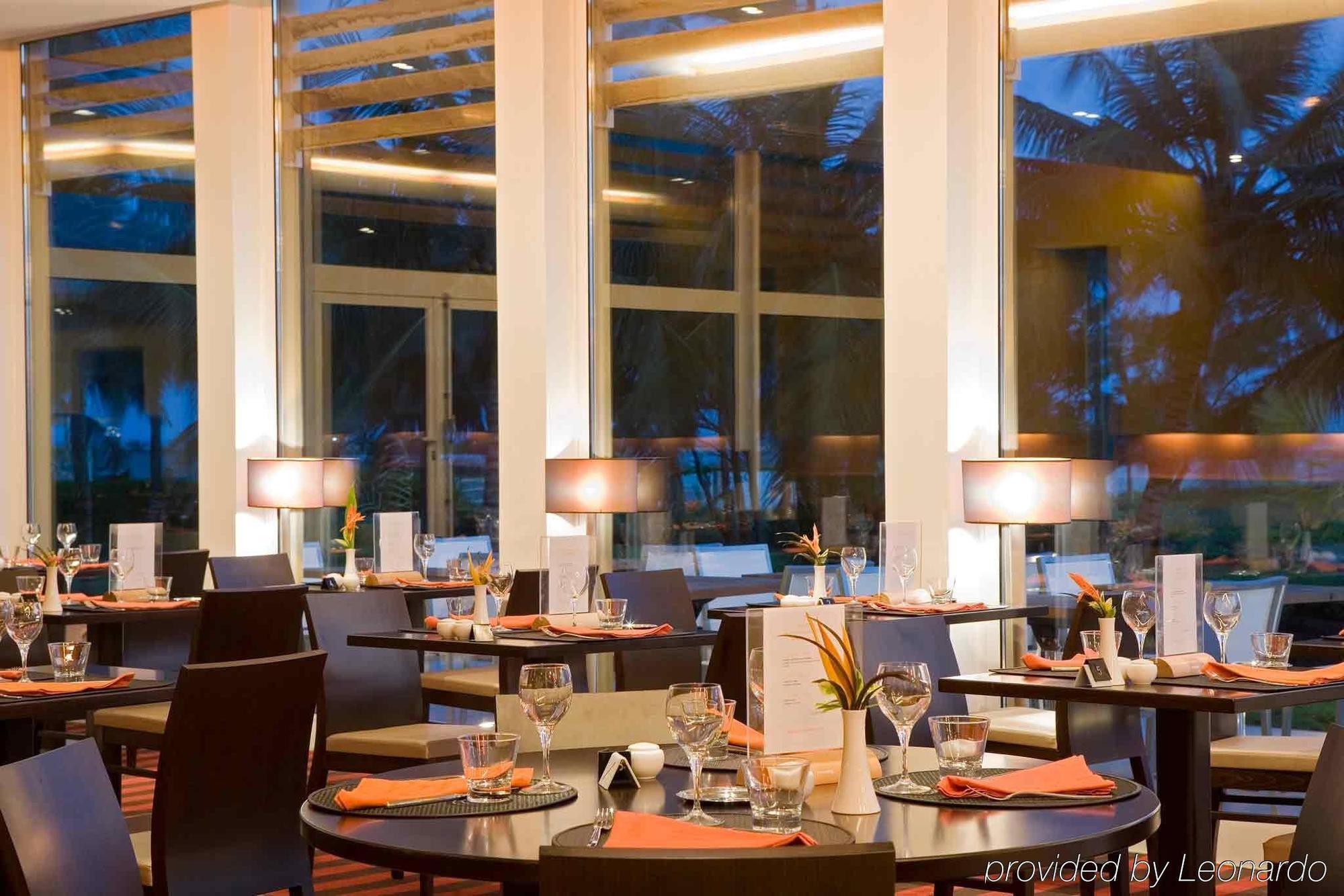 Novotel Cotonou Orisha Екстер'єр фото